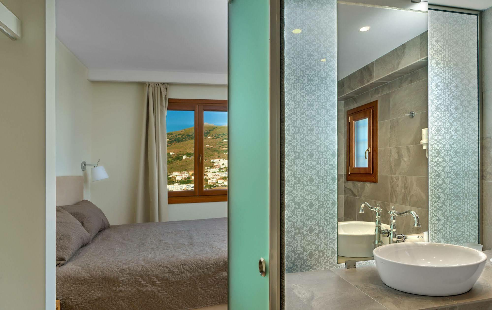 Belvedere Andros Batsi  Exterior photo